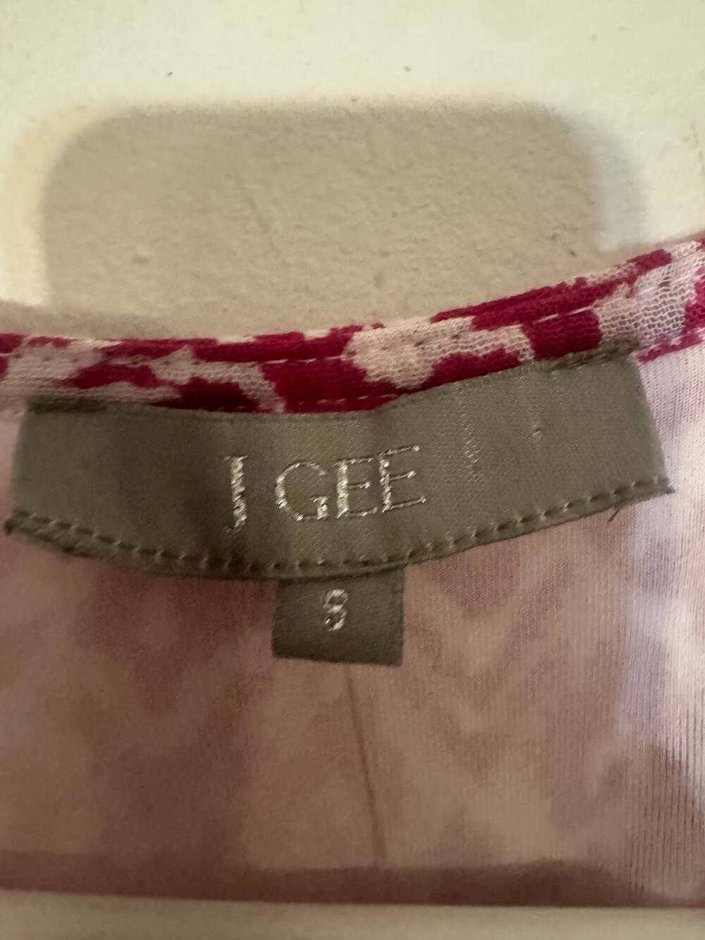 J Gee Pink and White Patterned Smocked Waist Midi Dress Size S - Picture 3 of 4